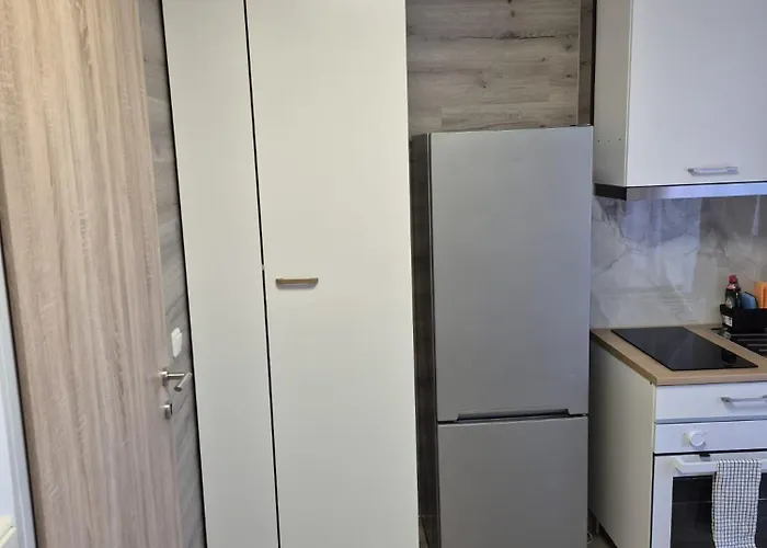 Διαμέρισμα Viktor Studioapartment *